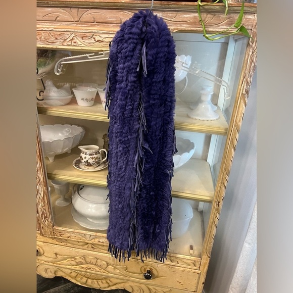 Mitchies Accessories - Mitchies Rare Rabbit Fur Scarf Luxury VTG Purple Fringed